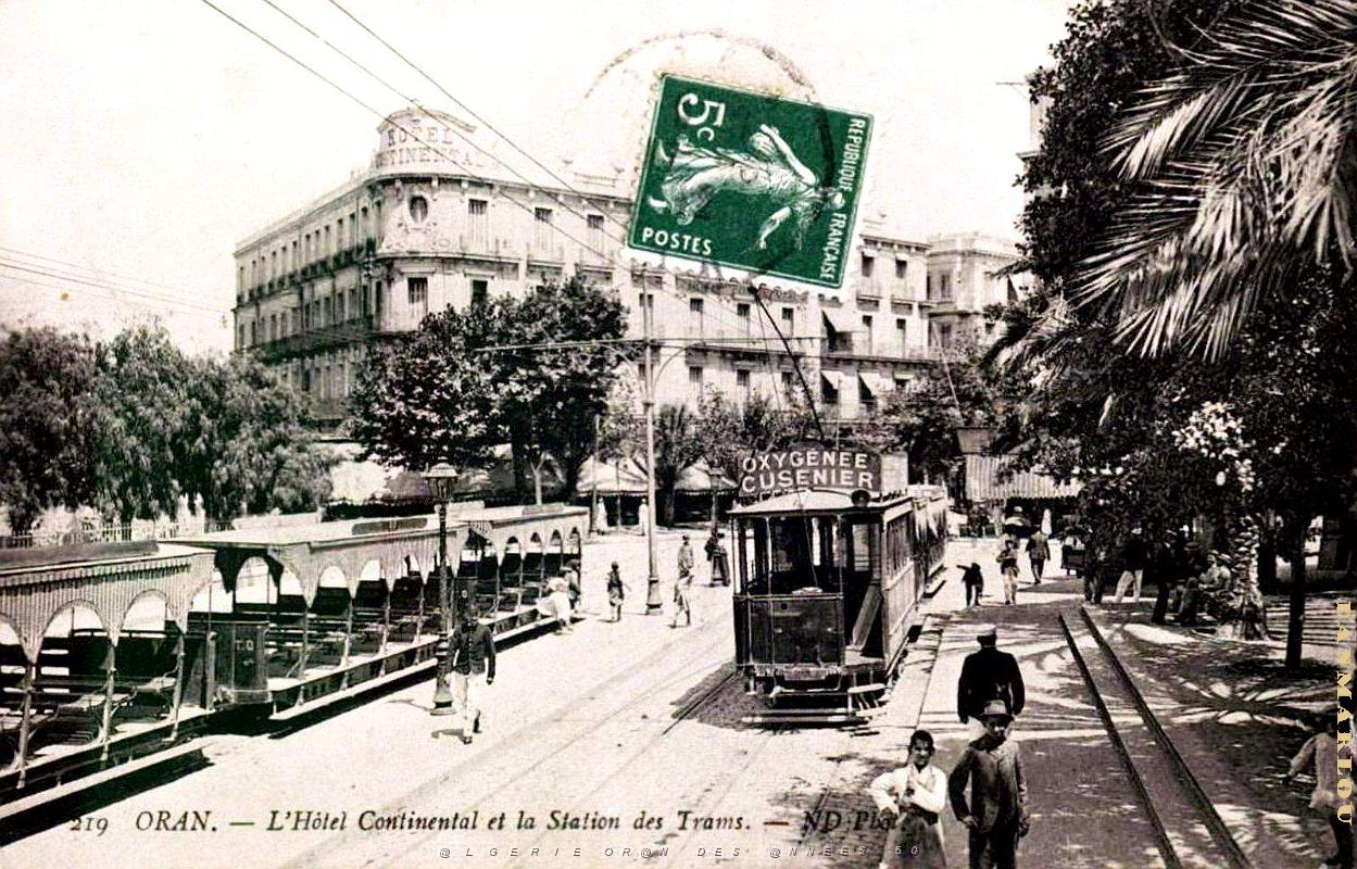 Oran - Hotel Continental et Station de Trams.jpg